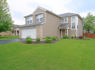 1933 Eastwick Ln, Aurora, IL 60503