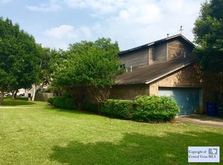 609 N Creek Dr, New Braunfels, TX 78130