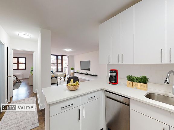 5th image of 165 E 35th St APT 11F