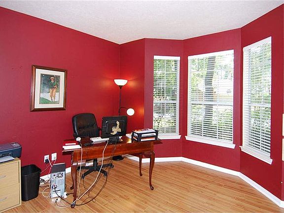 5th image of 2914 Maple Bend Dr