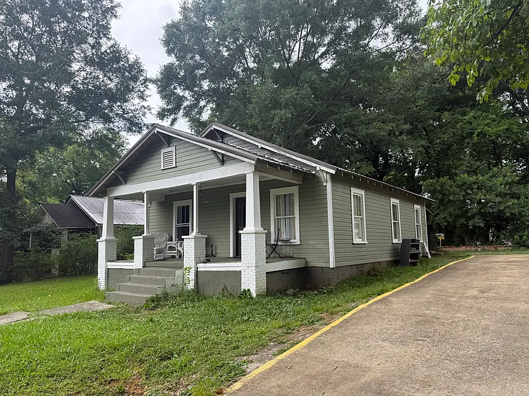 1009 Avenue D NW — Photo 5