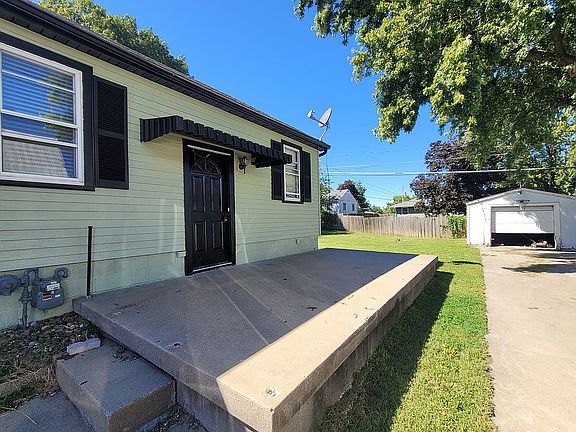 2nd image of 813 E Main St
