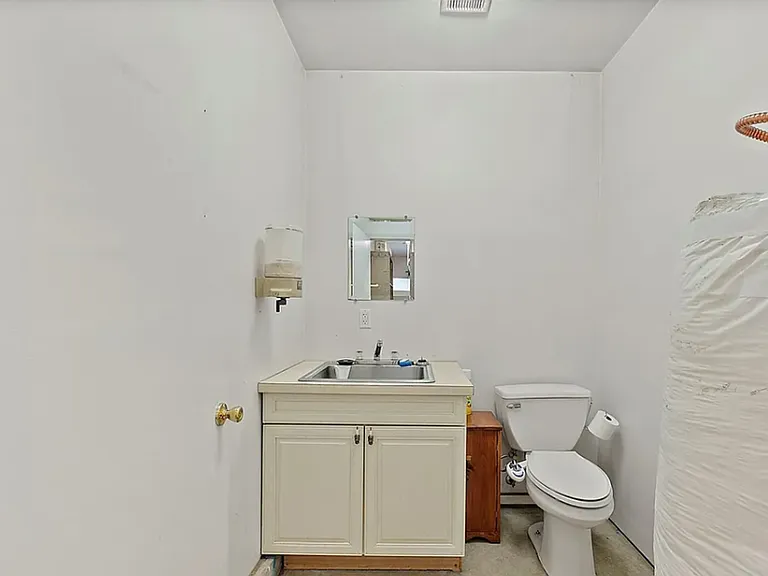 7640 Yakima Ave — Photo 19