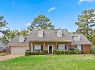 214 Indian Pines Ln, Madison, MS 39110