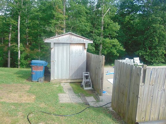 4th image of 91 Sunset Acres Dr