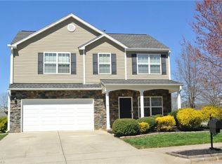 4015 Pepperbush Dr, Greensboro, NC 27405
