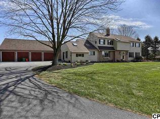 8 Bonnywick Dr, Hummelstown, PA 17111
