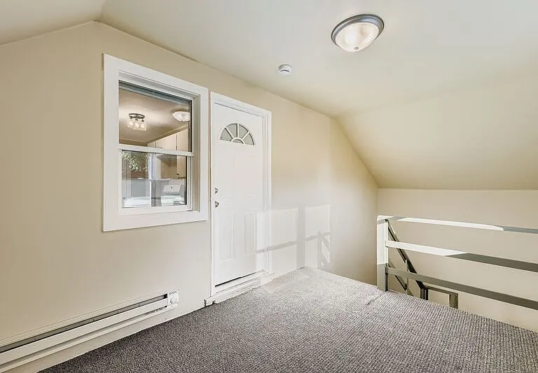 16855 Sayre Ave — Photo 12