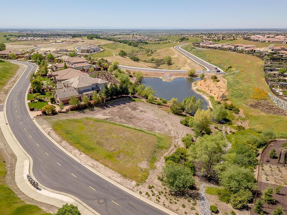 2nd image of 3204 Vista De Madera