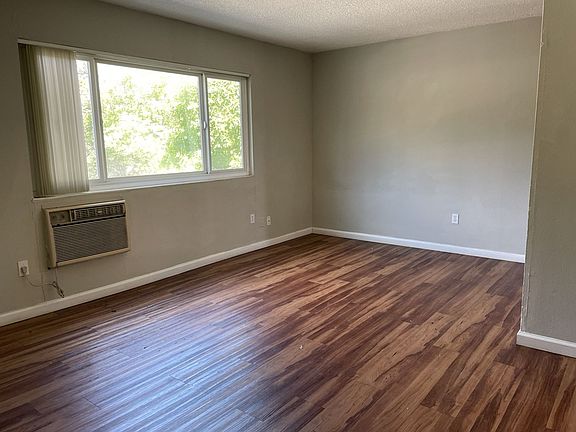 4th image of 835 F St #14