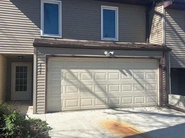 2323 S 5th Ave #4, Marshalltown, IA 50158
