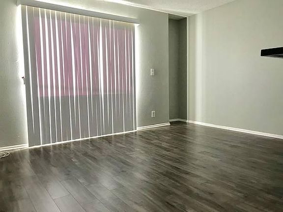 5th image of 374 Shults St APT 102