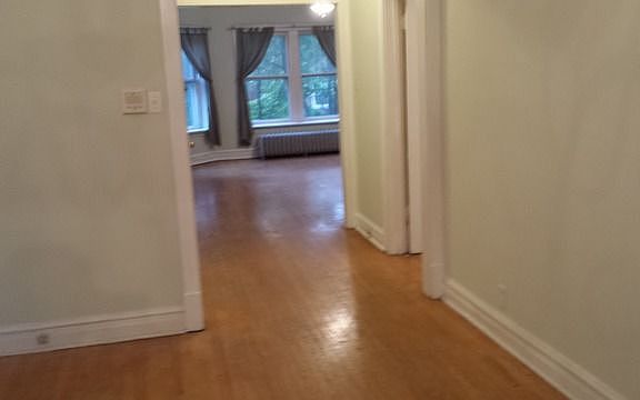 4th image of 6441 N Bosworth Ave #3