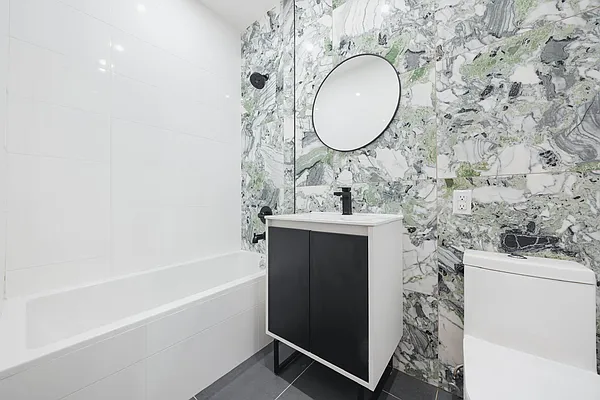 Rented by Space Link Realty | media 9