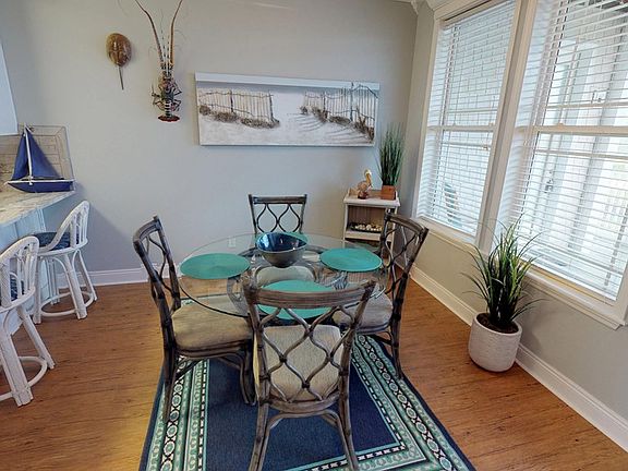 4th image of 1120 15th St Unit 4D