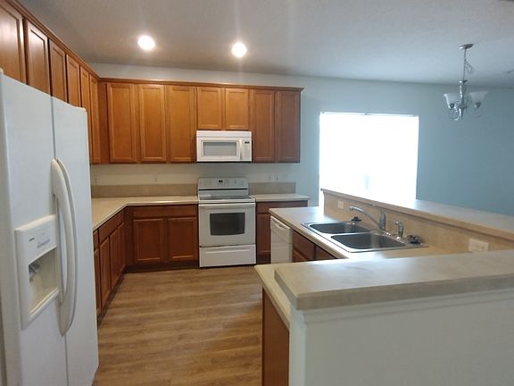 2nd image of 96081 Long Beach Dr