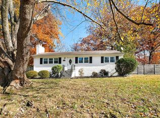 6013 Saint John Dr, Alexandria, VA 22310
