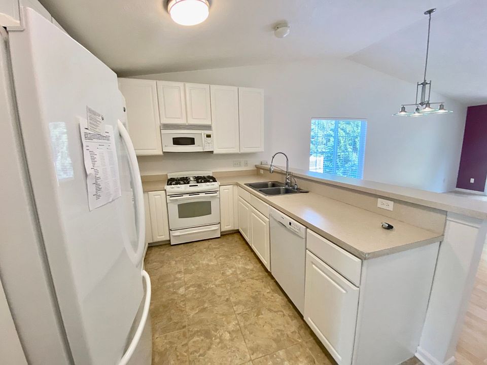 1st image of 2644 Weatherby Hills Dr SE