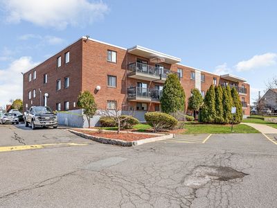 300 Governors Dr APT 21, Winthrop, MA, 02152