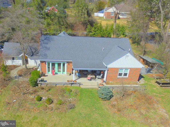 2200 Taylor Ave, Huntingdon, PA 16652