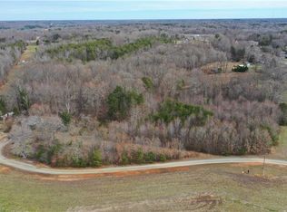 2907 Oak Ridge Rd, Oak Ridge, NC 27310