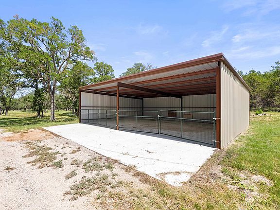 2nd image of 937 Flat Creek Road