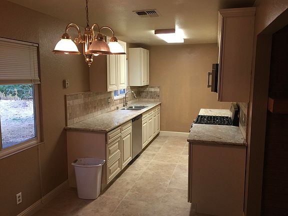 4th image of 5643 Fairvale Way