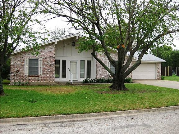 2nd image of 2007 Roberts Dr