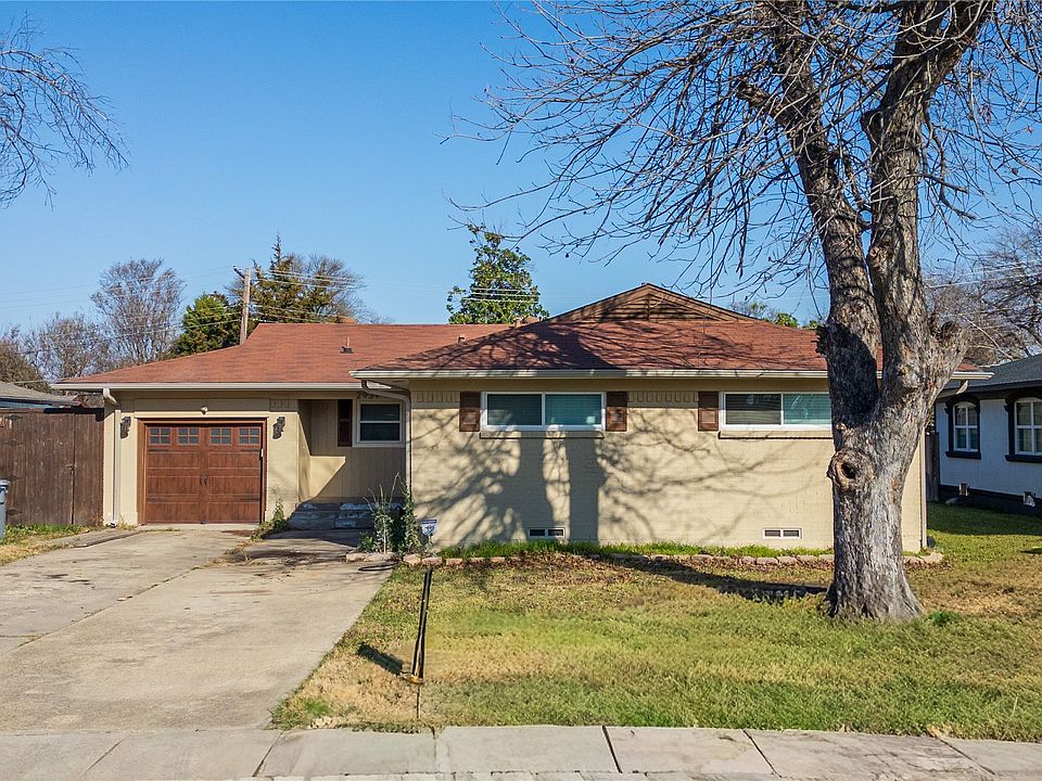 1st image of 2939 Bay Oaks Dr
