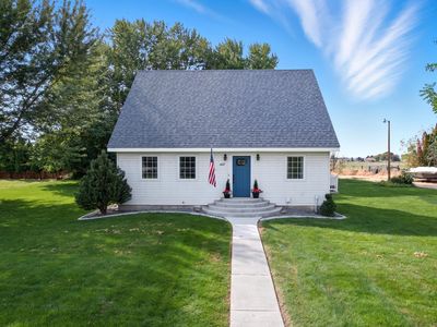 1427 Lake Rd, Burbank, WA, 99323