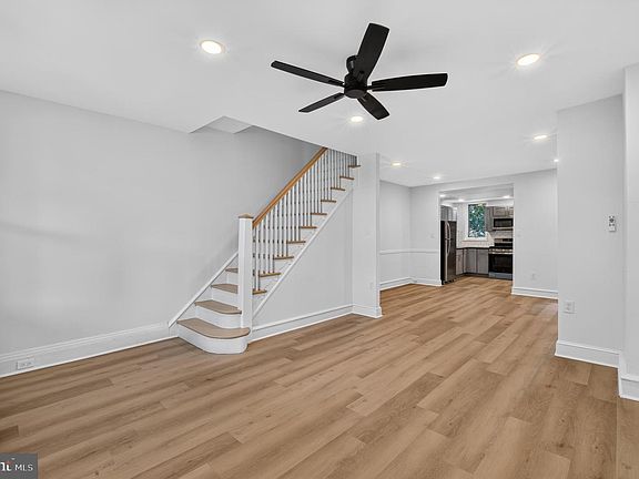4th image of 4845 D St