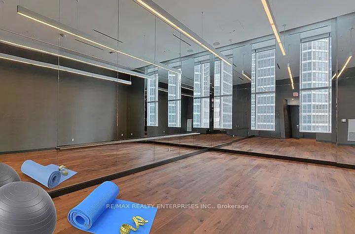 10 York St #1405 — Photo 21