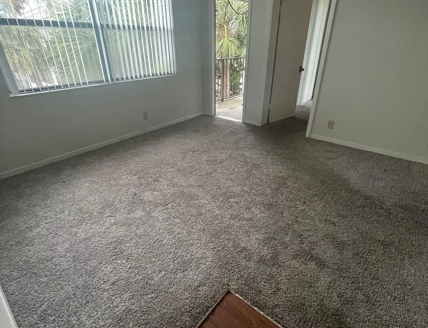 718 Executive Center Dr — Photo 3