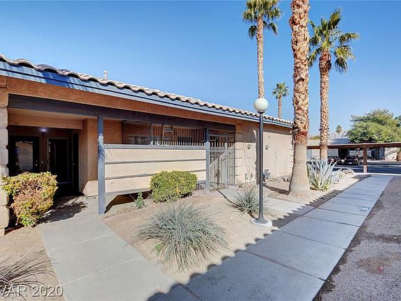 4th image of 209 N Lamb Blvd