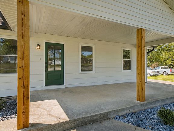 4th image of 1521 Winding Way Cir