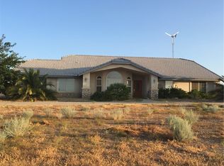 9725 Mesquite St, Oak Hills, CA 92344