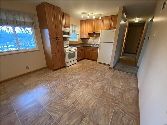 5th image of 4315 Martyridge Ct