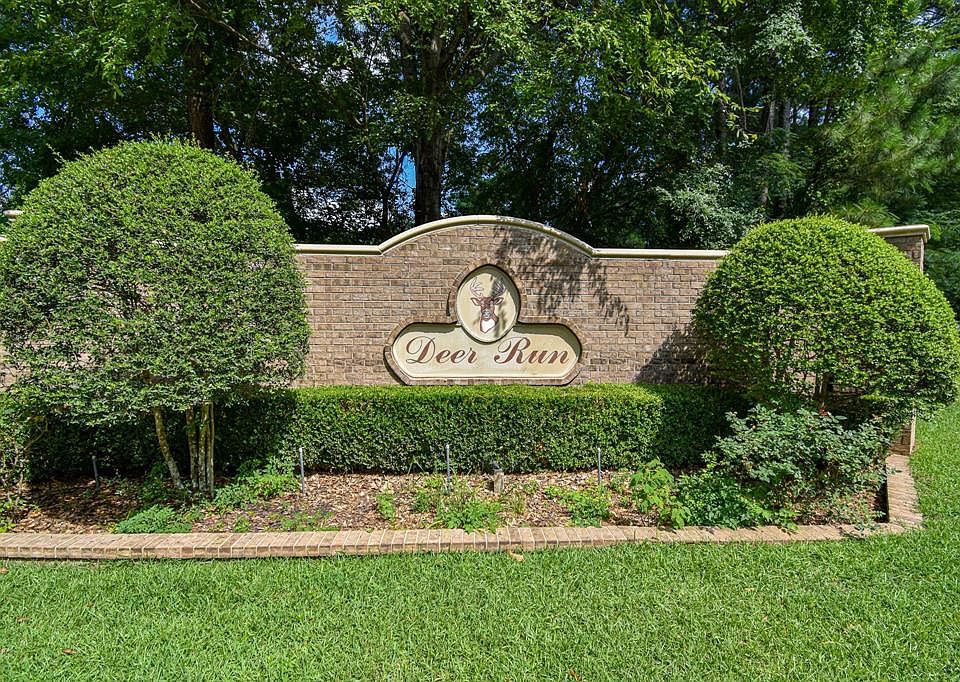 1st image of 10897 Deer Creek Dr