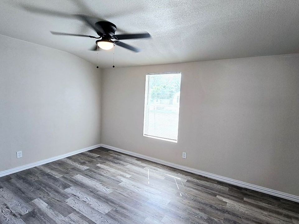 1st image of 1406 N Lauderdale Ave