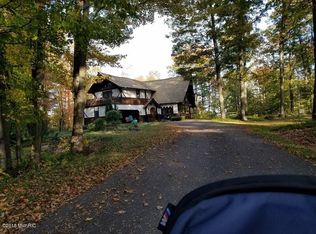 4505 Barney Rd, Traverse City, MI 49684