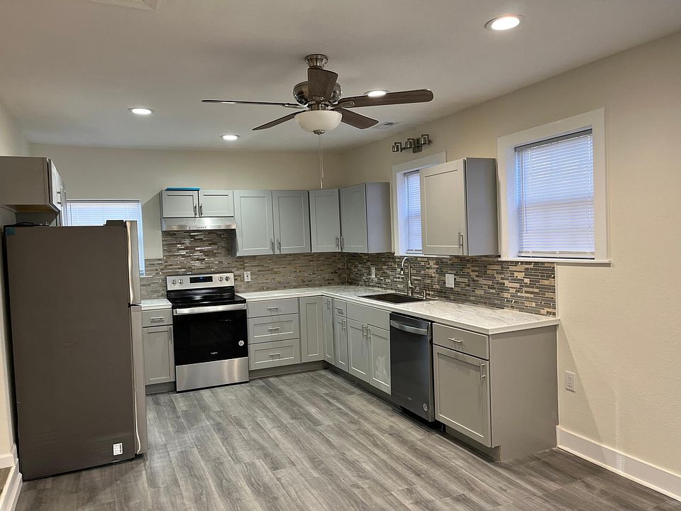 1st image of 1504 Hull Ln #1504