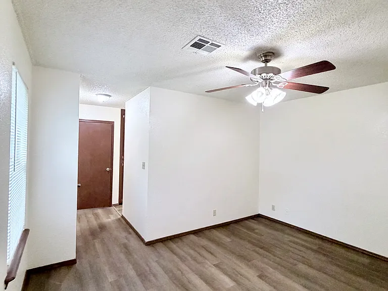 8416 N 116th Pl E — Photo 17