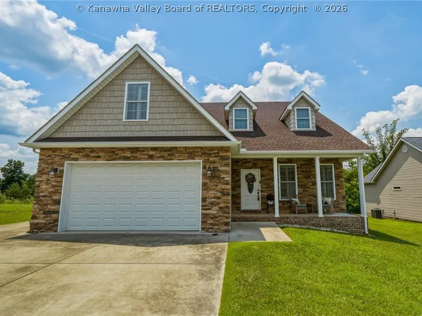 436 Aviators Point, Eleanor, WV 25070