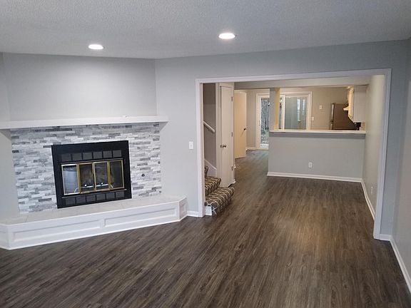 2nd image of 8310 Metcalf Ave