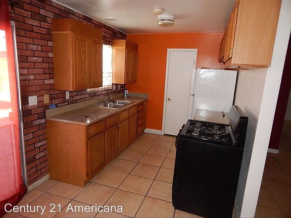 4th image of 4470 Wendy Ln