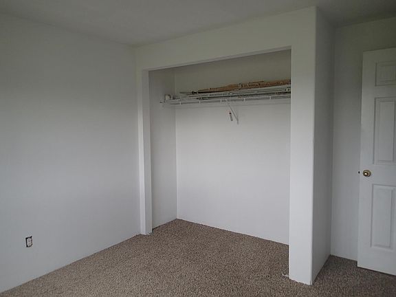 back bedroom (clos. has door