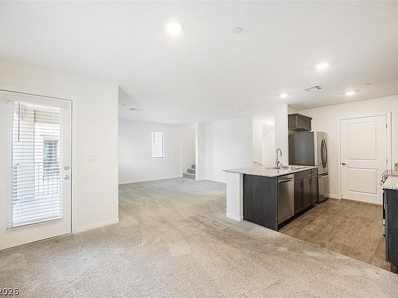 5th image of 2657 Champagne Gold Ave