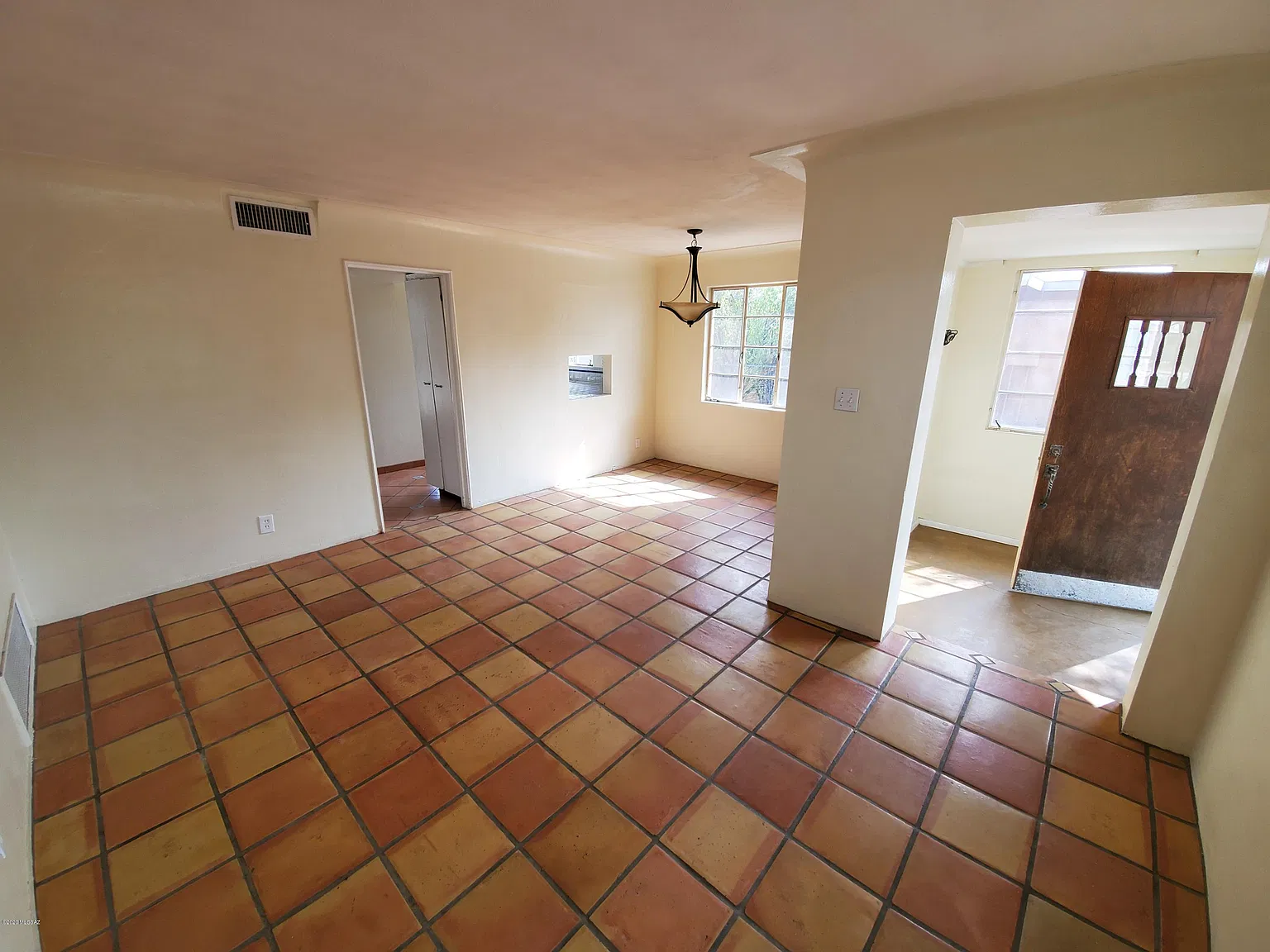 2 bed, 1.0 bath, 851 sqft, $1,550 — Photo 4