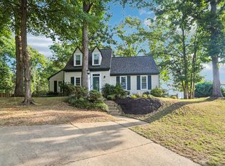 15465 Golf Club Dr, Dumfries, VA 22025