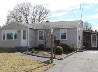 15 Whipple Ave, Barrington, RI 02806